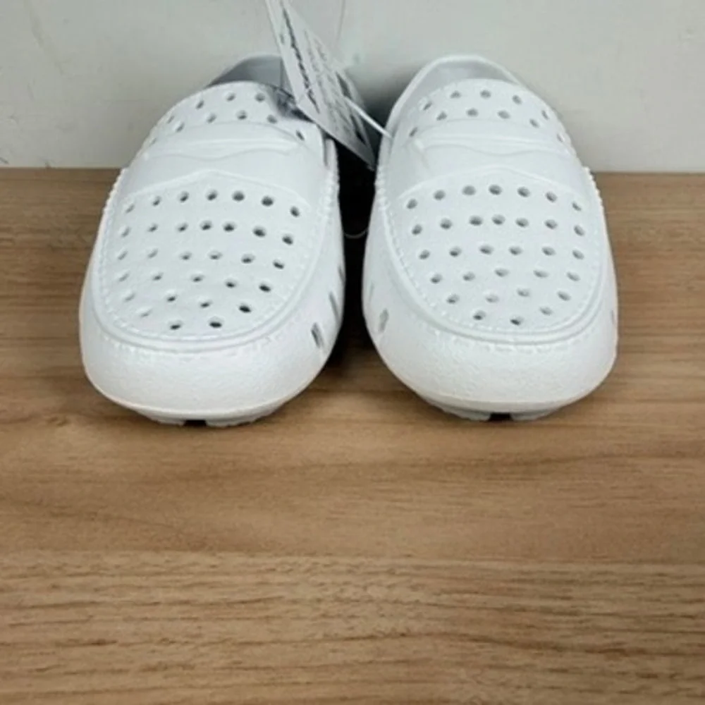 Floafers Prodigy Driver Toddler Shoe Sz 8 White Harbor Mist Gray EVA Foam NWT